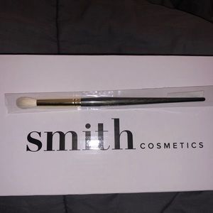 Smith Cosmetics 232 Quill Crease Brush